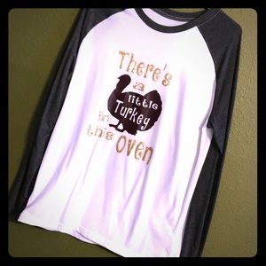 Baseball tee men’s Small/ ladies medium